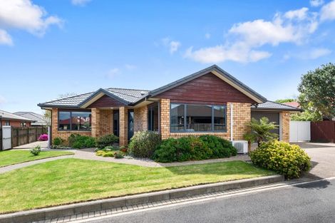 Photo of property in 16 Frame Place, Owhata, Rotorua, 3010