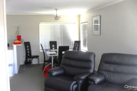 Photo of property in 7 Waylen Place, Burswood, Auckland, 2013