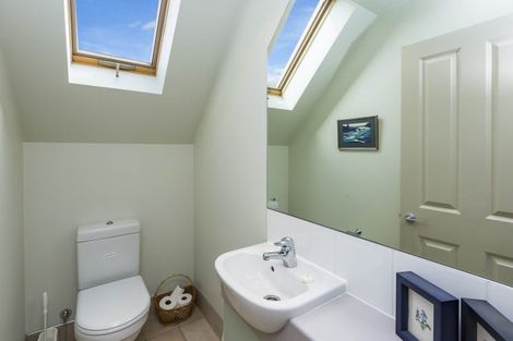 Photo of property in 2a Vernon Grove, Brown Owl, Upper Hutt, 5018