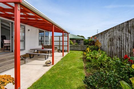 Photo of property in 11 Tasman Street, Opunake, 4616