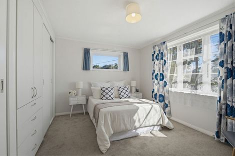 Photo of property in 15 Godley Street, Waterloo, Lower Hutt, 5011