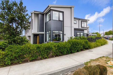 Photo of property in 16 Kauri Amber Road, Westgate, Auckland, 0614