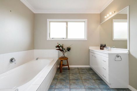 Photo of property in 181 Thornton Road, Cambridge, 3434