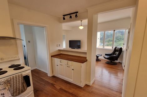 Photo of property in 71 Sunshine Avenue, Karori, Wellington, 6012