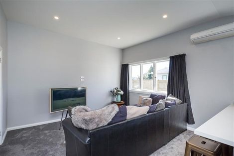 Photo of property in 102 Ferguson Street, West End, Palmerston North, 4412