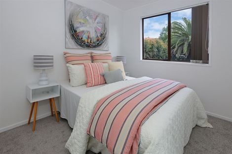 Photo of property in 93 Brunner Road, Glen Eden, Auckland, 0602