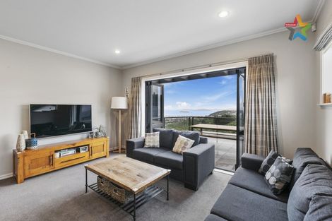Photo of property in 47 Arahiwi Grove, Tirohanga, Lower Hutt, 5010