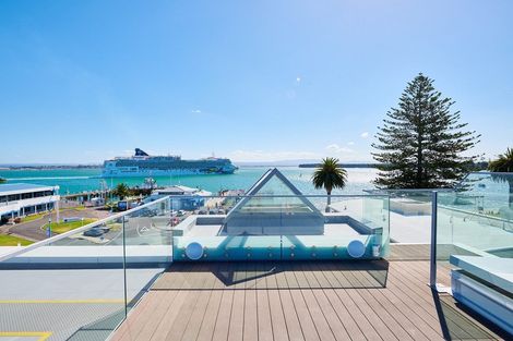 Photo of property in Anchorage Apartments, 401/36 Victoria Road, Mount Maunganui, 3116