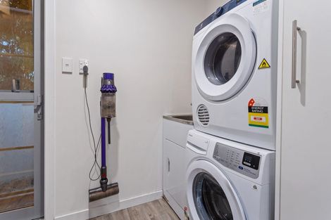 Photo of property in 7 Lake Terrace Road, Burwood, Christchurch, 8061