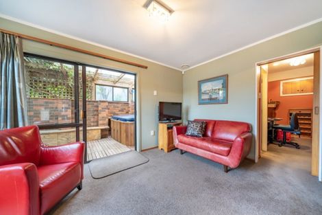 Photo of property in 11 Halladale Road, Papakowhai, Porirua, 5024