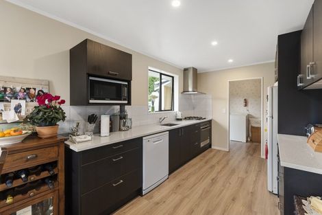 Photo of property in 24 Taylors Road, Otaki, 5583