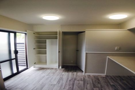 Photo of property in 24 Lexington Drive, Botany Downs, Auckland, 2010