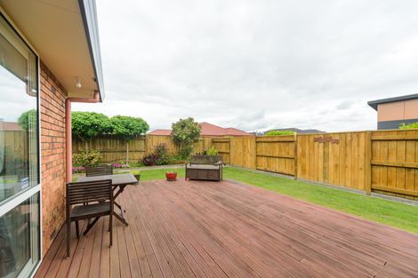 Photo of property in 37 Liberty Grove, Kelvin Grove, Palmerston North, 4414