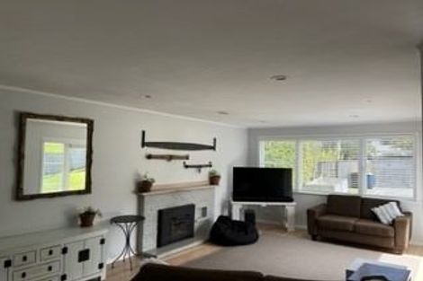 Photo of property in 7 Meadowvale Avenue, Forrest Hill, Auckland, 0620