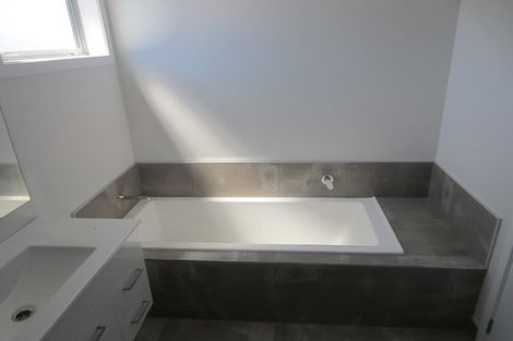 Photo of property in 21 Kaki Drive, Kenepuru, Porirua, 5022