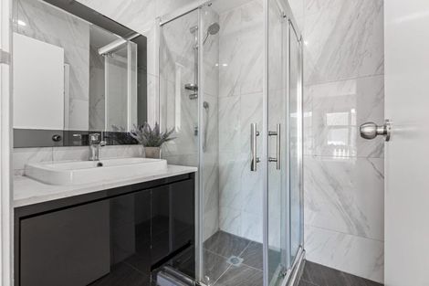 Photo of property in 1/100 Titirangi Road, New Lynn, Auckland, 0600