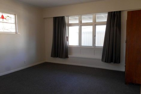 Photo of property in 97 Endeavour Street, Lyall Bay, Wellington, 6022