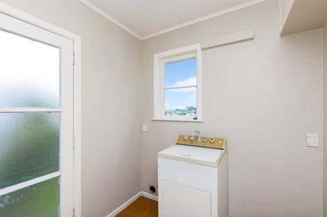 Photo of property in 9 Hollies Crescent, Johnsonville, Wellington, 6037