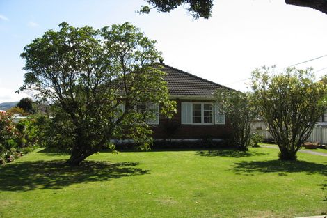 Photo of property in 5 Melvill Grove, Waterloo, Lower Hutt, 5011