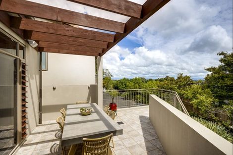 Photo of property in 17 Shortland Place, Havelock North, 4130