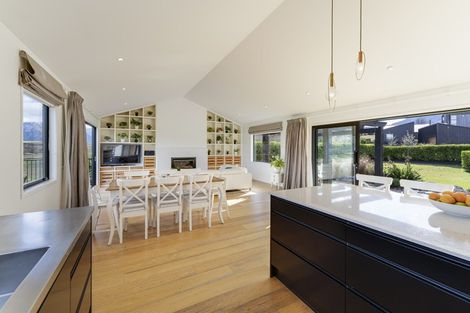 Photo of property in 77 Jacks Point Rise, Jacks Point, Queenstown, 9371