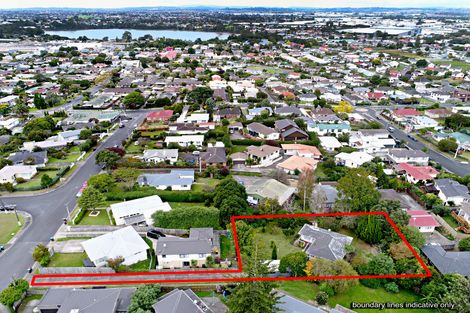 Photo of property in 14 Mccracken Road, Mount Wellington, Auckland, 1060