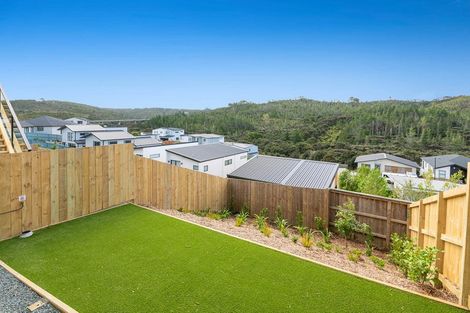 Photo of property in 4/3 Kawau Close, Orewa, 0931