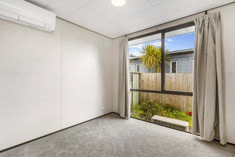 Photo of property in 1/3175 Great North Road, New Lynn, Auckland, 0600