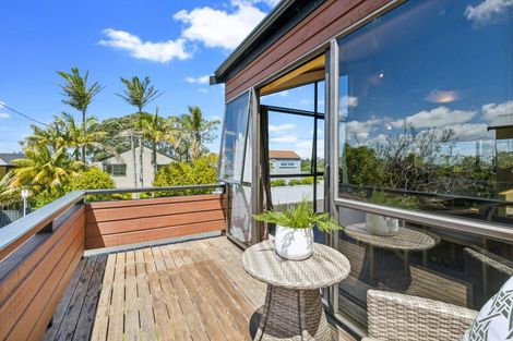 Photo of property in 1/11 Faulkner Road, Northcote Point, Auckland, 0627