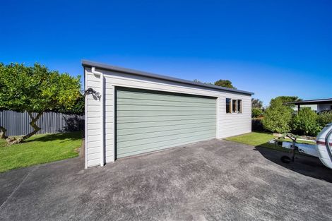 Photo of property in 35 Disraeli Street, Hawera, 4610