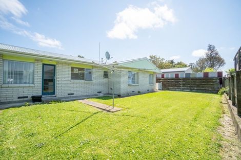 Photo of property in 3 Seddon Street, Takaro, Palmerston North, 4412