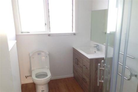 Photo of property in 39 Archibald Road, Kelston, Auckland, 0602