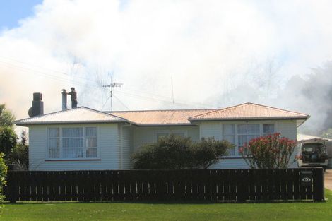 Photo of property in 12 Hulke Street, Foxton, 4814