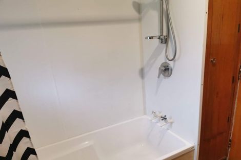 Photo of property in 4 Prouse Crescent, Naenae, Lower Hutt, 5011