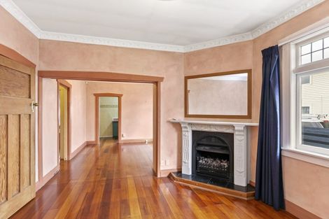 Photo of property in 42 Leighton Avenue, Waiwhetu, Lower Hutt, 5010