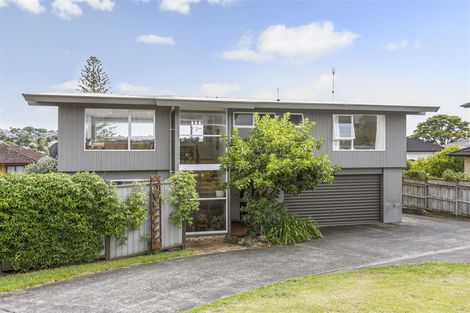 Photo of property in 1/51 East Coast Road, Milford, Auckland, 0620