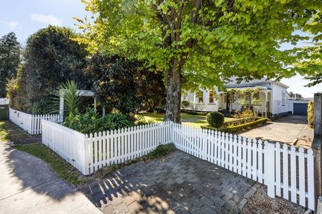 Photo of property in 110 Victoria Street, Cambridge, 3434