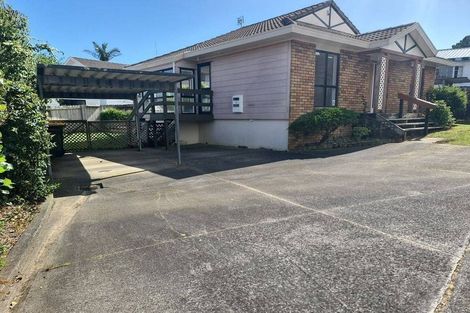 Photo of property in 1/26 De Quincey Terrace, Highland Park, Auckland, 2010