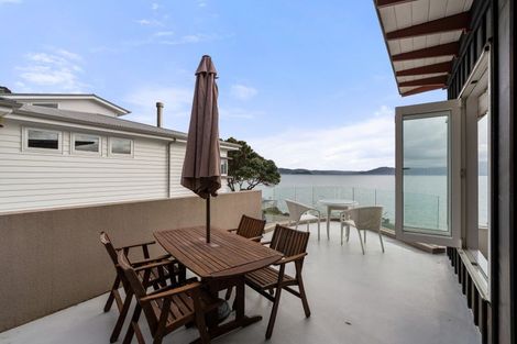 Photo of property in 353a Karaka Bay Road, Karaka Bays, Wellington, 6022
