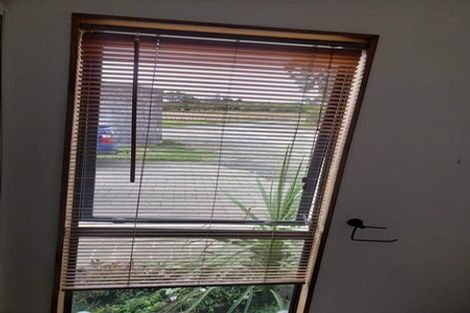 Photo of property in 60 Hanham Road, Kumeu, 0891