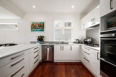 Photo of property in 6 Bentinck Avenue, Strathmore Park, Wellington, 6022