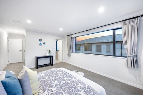 Photo of property in 10 Kina Place, Long Bay, Auckland, 0630