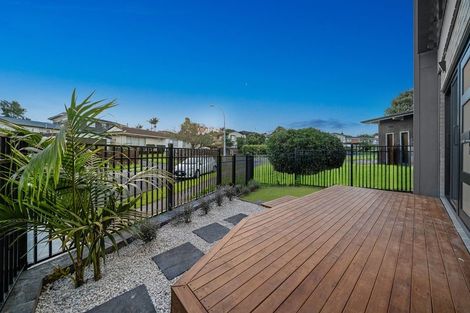 Photo of property in 7c Sirius Place, Botany Downs, Auckland, 2010