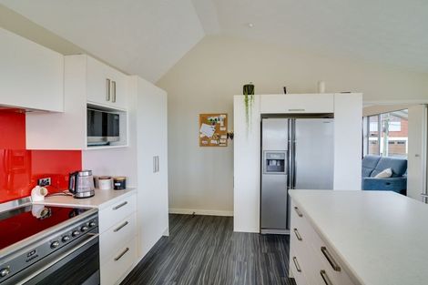 Photo of property in 5 Larkins Street, Helensburgh, Dunedin, 9010