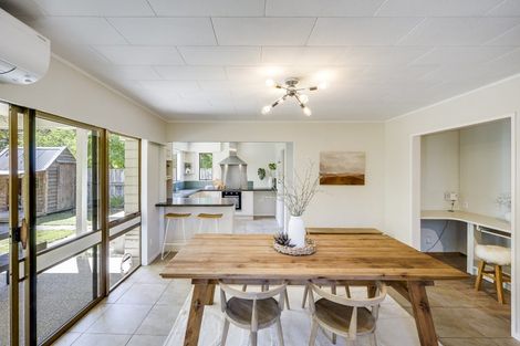 Photo of property in 16 Ngarimu Crescent, Taradale, Napier, 4112
