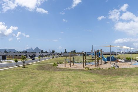 Photo of property in 15 Kapiakauri Road, One Tree Point, 0118