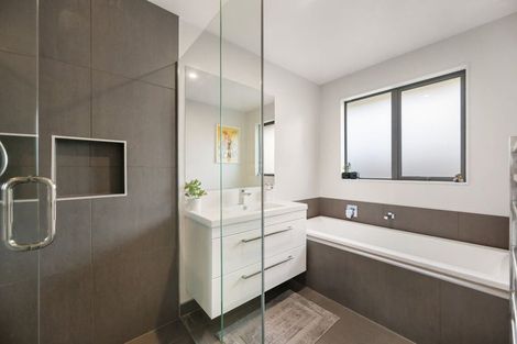 Photo of property in 14 Criffel Place, Luggate, Cromwell, 9383