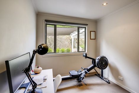 Photo of property in 49 Chaucer Road, Hospital Hill, Napier, 4110