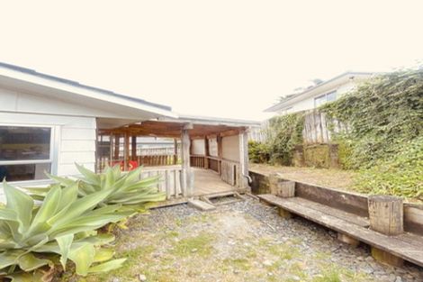 Photo of property in 16b Cedar Heights Avenue, Massey, Auckland, 0614