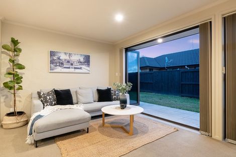 Photo of property in 44 Carrington Drive, Papamoa Beach, Papamoa, 3118